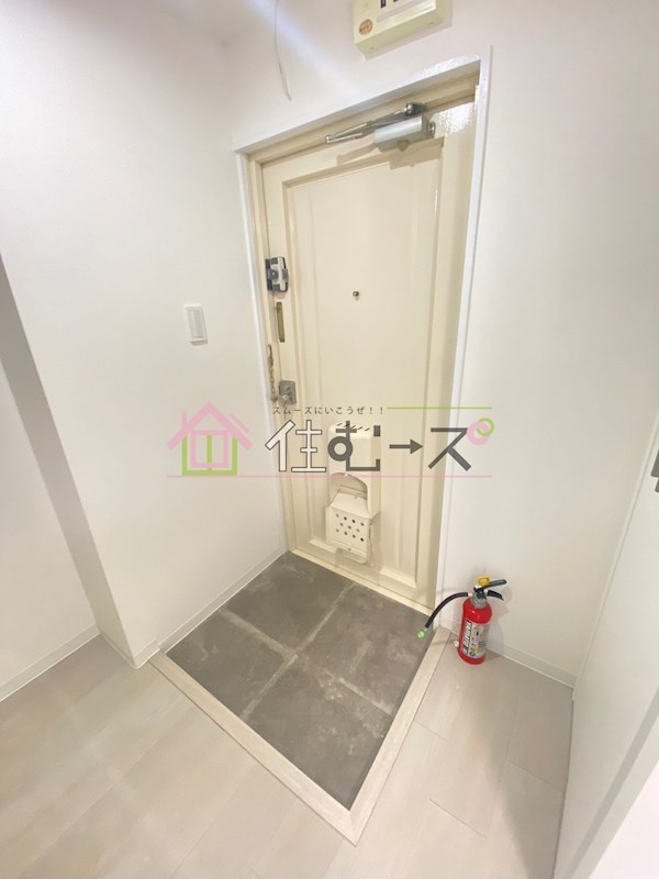 ハイムリバーサイド 玄関
