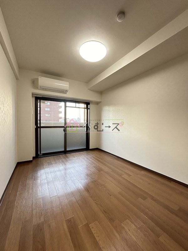 ローズコーポ西中島 ベッドルーム