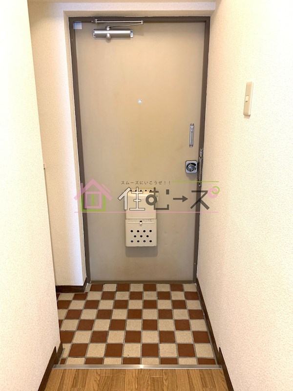 新大阪グランドハイツ北 玄関