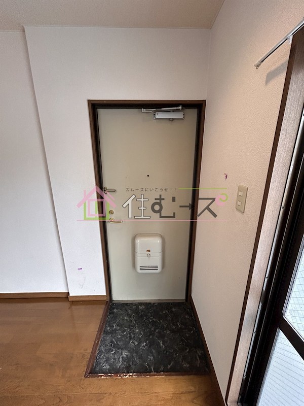 メゾンド・カクショ 玄関