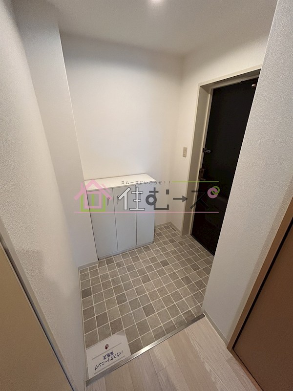 メゾンレッシュ 玄関