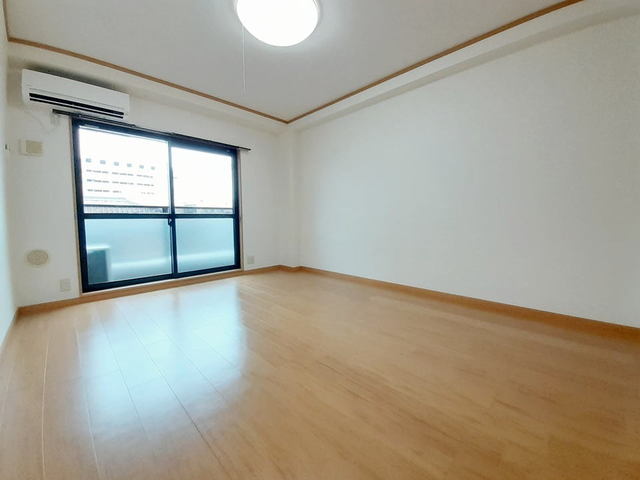 プリンスコート リビング