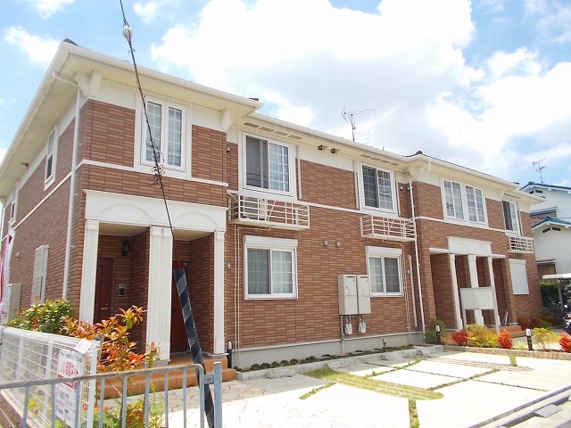 トゥージュール　アンサンブル 外観