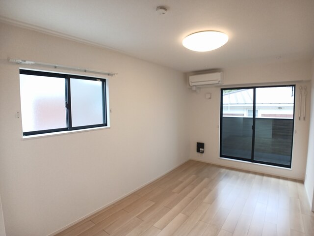 サンシャイン北六甲 リビング