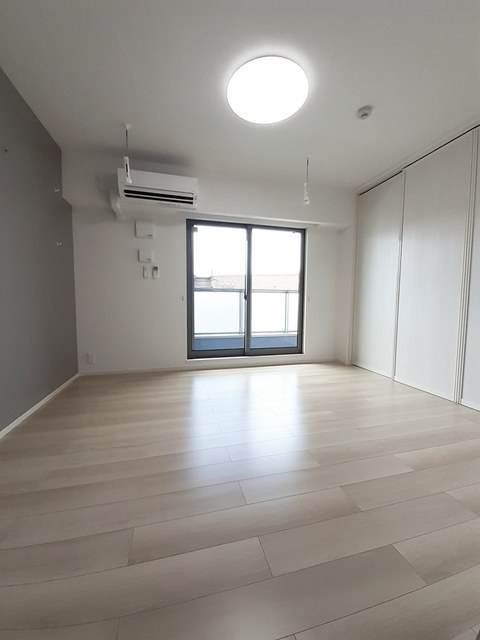 メゾンルミネ　中町 リビング