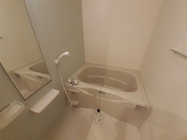 グランソレイユ楠葉Ⅱ 風呂画像