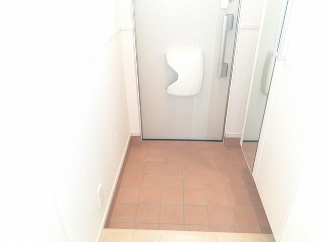 ヒールコートⅡ 玄関