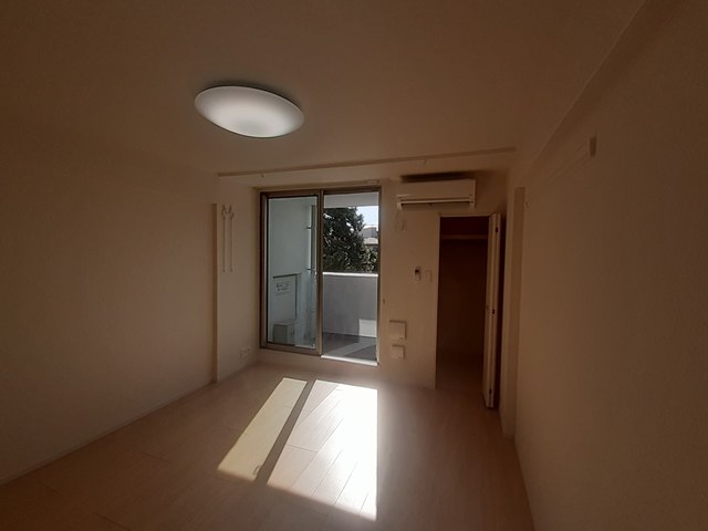 セラヴィ リビング