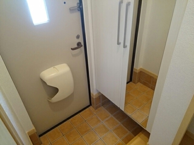 カーサ　プラシードⅠ 玄関