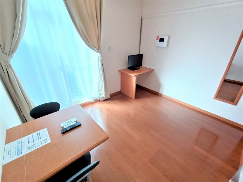 レオパレスカナール リビング