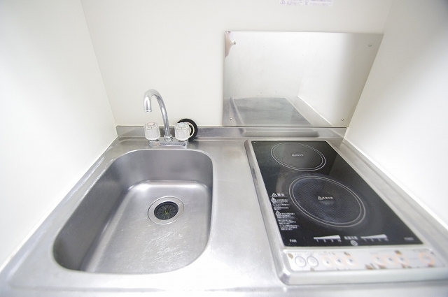 レオパレスメルツェⅣ キッチン