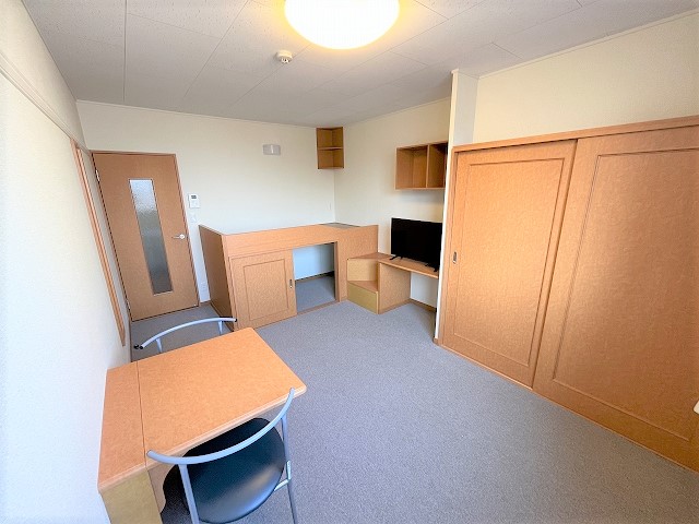 レオパレスＹ３６ ベッドルーム