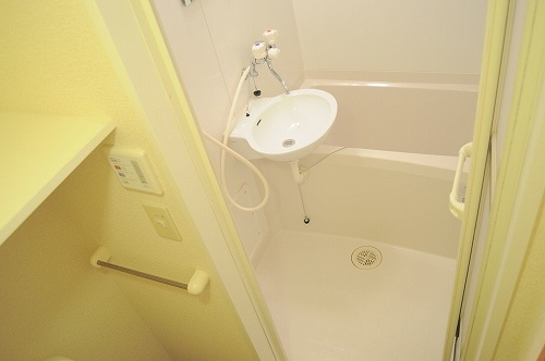 レオパレスオー　ルージュ 風呂画像