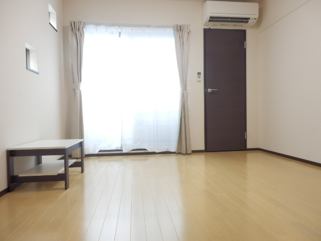 クレイノリンロー ベッドルーム