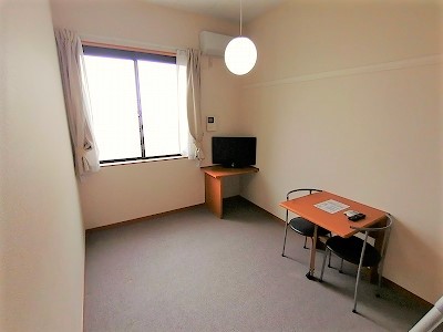 レオパレスグランプレジールⅢ リビング