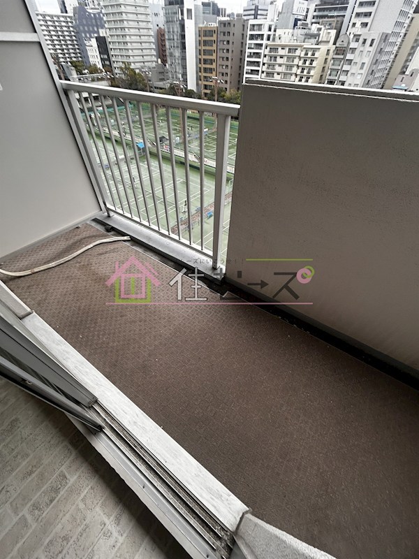 内外うつぼビル ベランダ