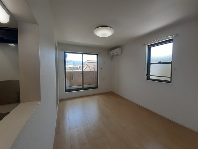 レジデンスひかり リビング