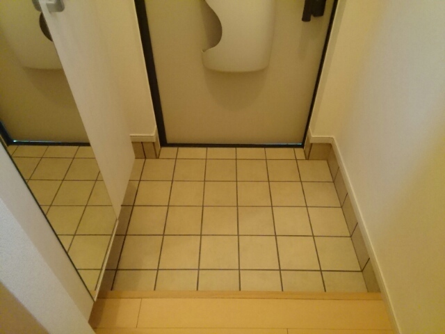 ビサイド・アヴェニュー 玄関