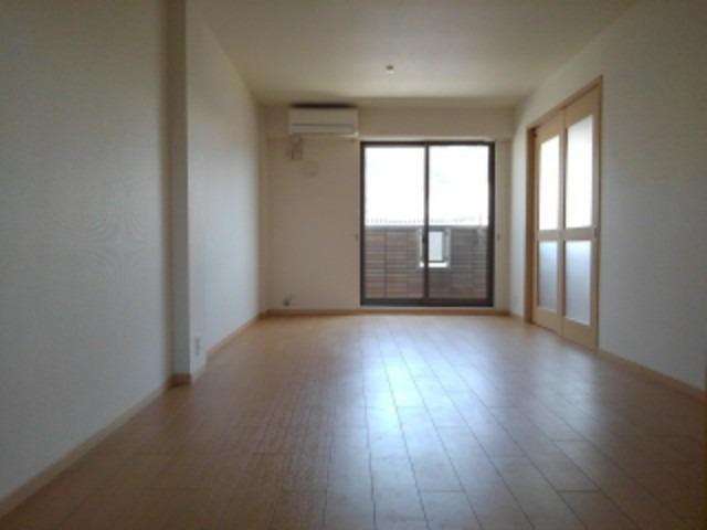 ヒルサイド　スクエア リビング