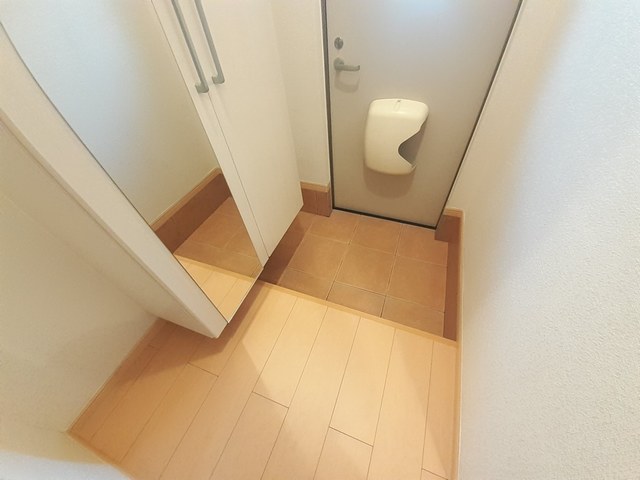 サニーメゾン 玄関