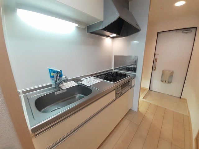 ラージ キッチン