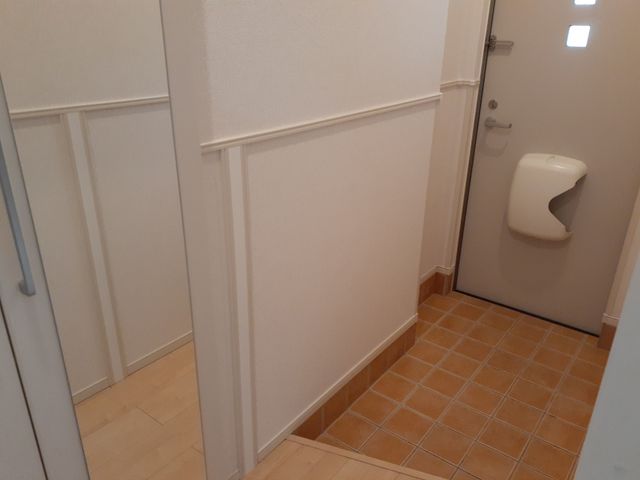 ジュネス　アストル 玄関