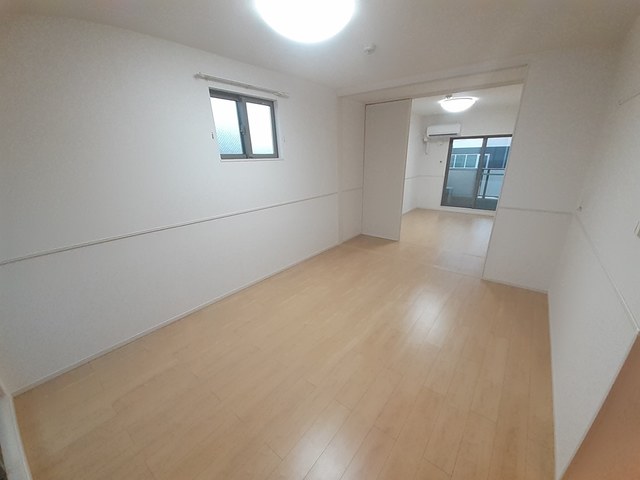 ソレイユ平野 リビング