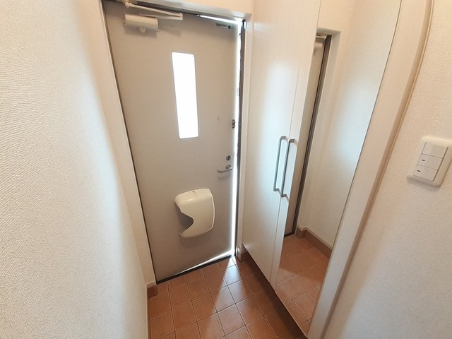 フェリーチェⅠ 玄関