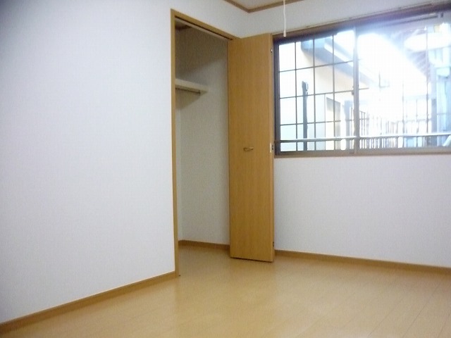 ライン・テラ その他4