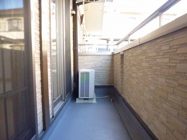 ライン・テラ ベランダ