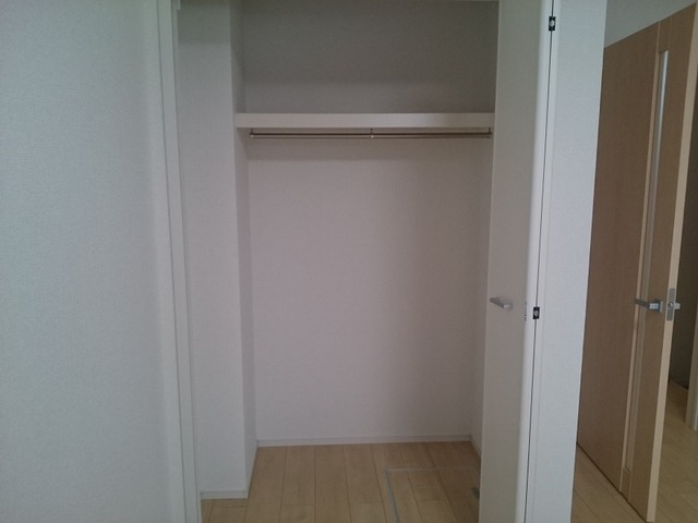 ラコリーヌ　アキラン その他3