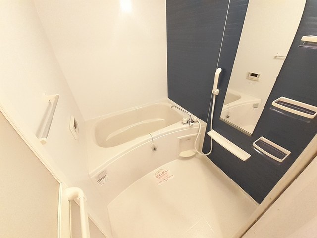 サニーレジデンス西三国Ｂ 風呂画像