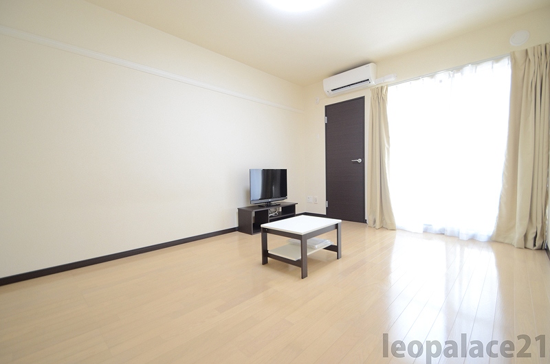 レオネクストドエルコンフォート リビング