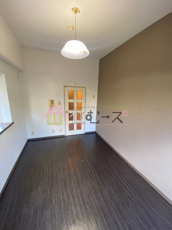 リアライズ西淡路 リビング