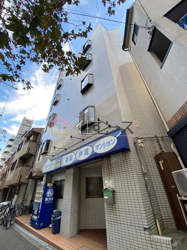 新宿津石ビル 外観