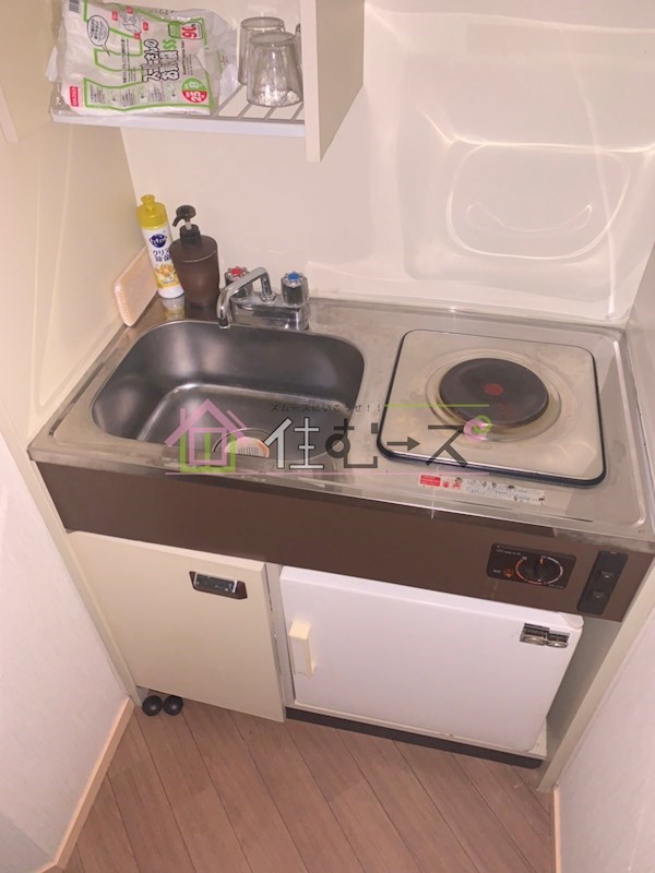 新宿津石ビル キッチン