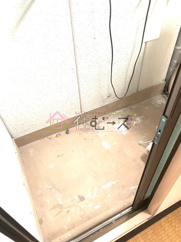 新宿津石ビル ベランダ