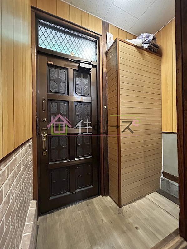 西成区梅南1丁目戸建 玄関