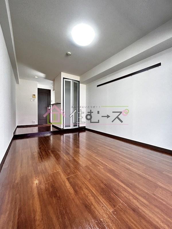 サンハイツ岸里 リビング