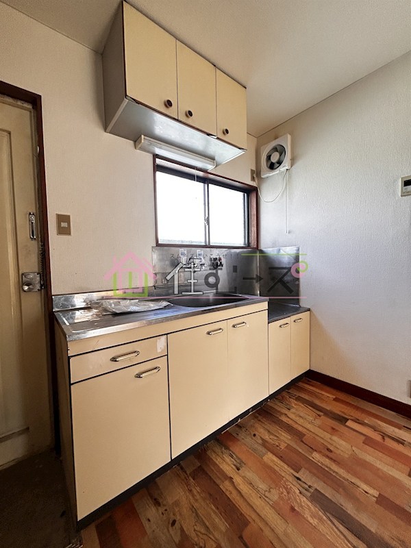 浪花苑 キッチン