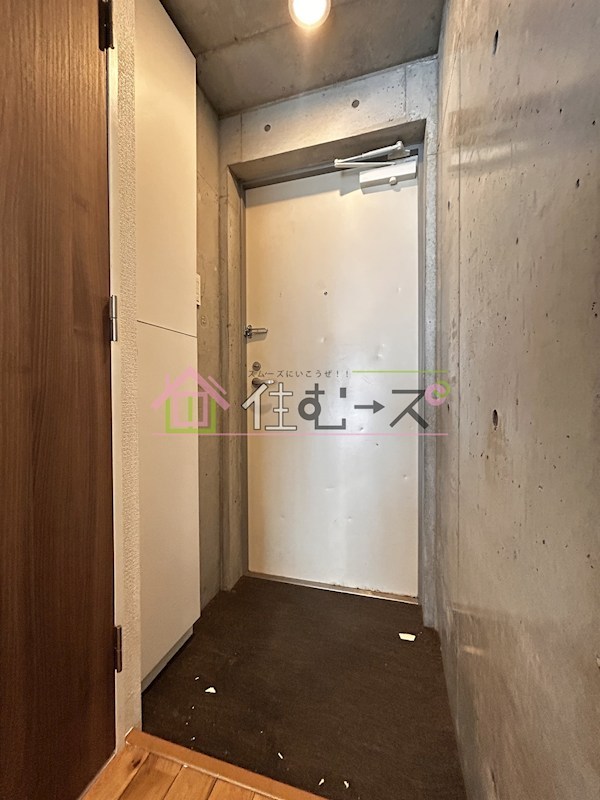 フェリオ南津守 玄関