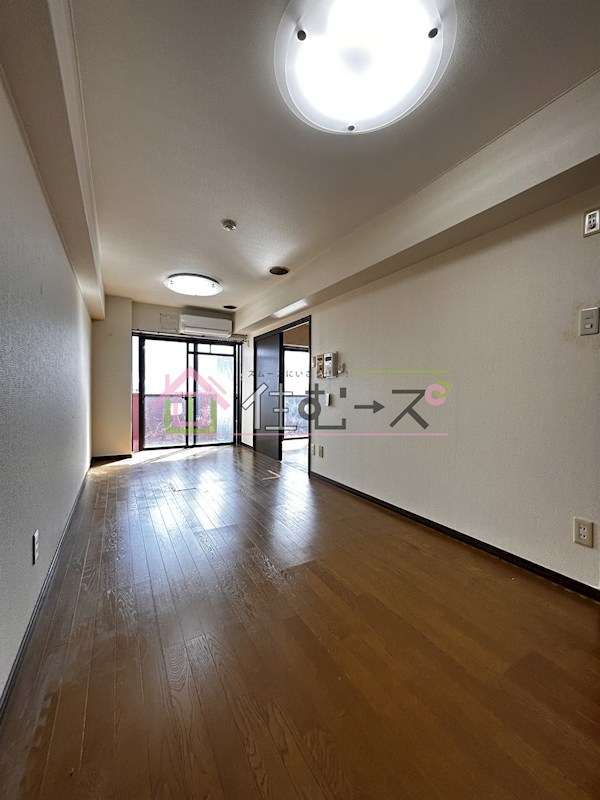 ロマネスク天神ノ森   リビング