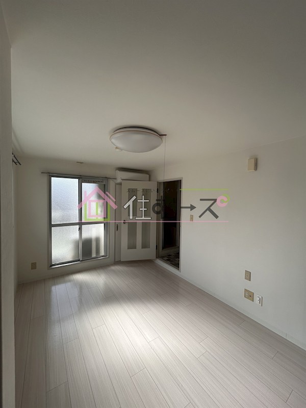 ロイヤルコート清水 リビング