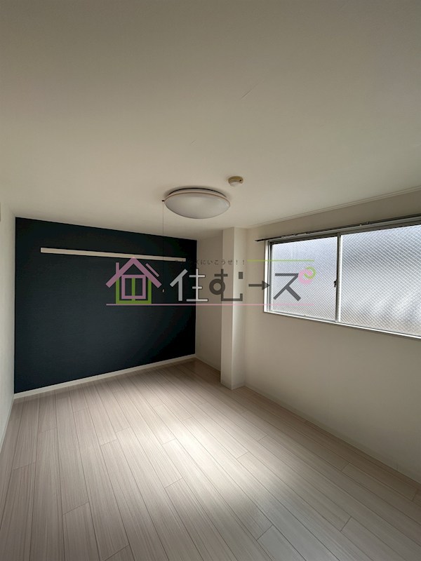 ロイヤルコート清水 ベッドルーム