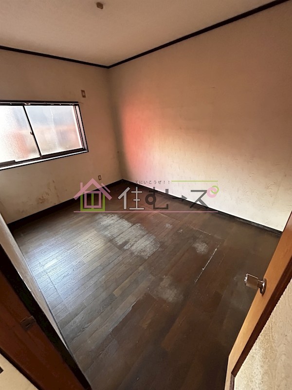 天下茶屋1丁目戸建 リビング