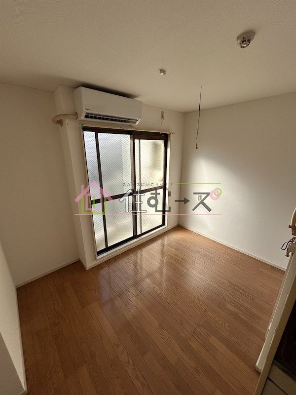 コンフォート今津 ベッドルーム