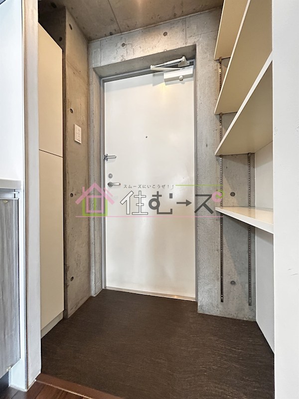 フェリオ南津守 玄関