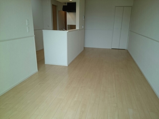 アダジオ リビング