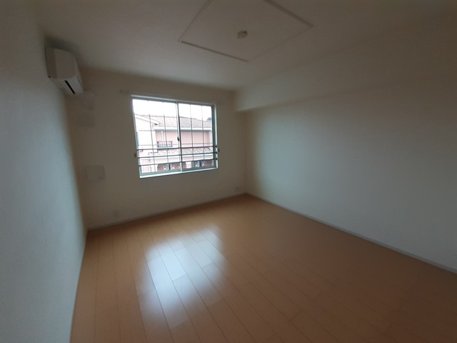 フラワータウン　ベルフラワー リビング