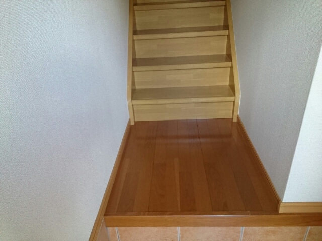 ソレアードパルケＡ 玄関